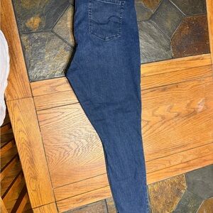 Levi's Dark Blue Women's Skinny Jeans